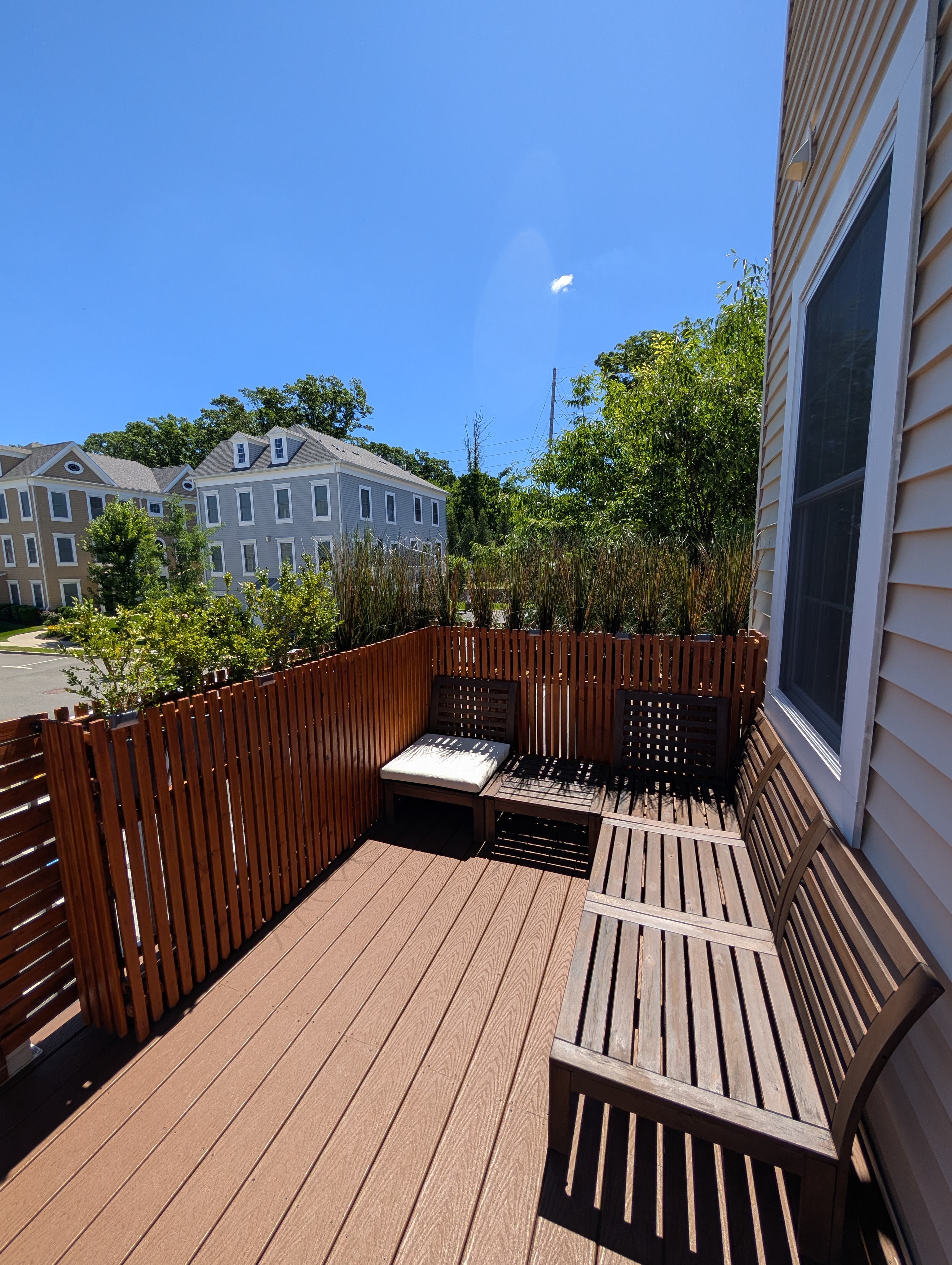 Deck seating area